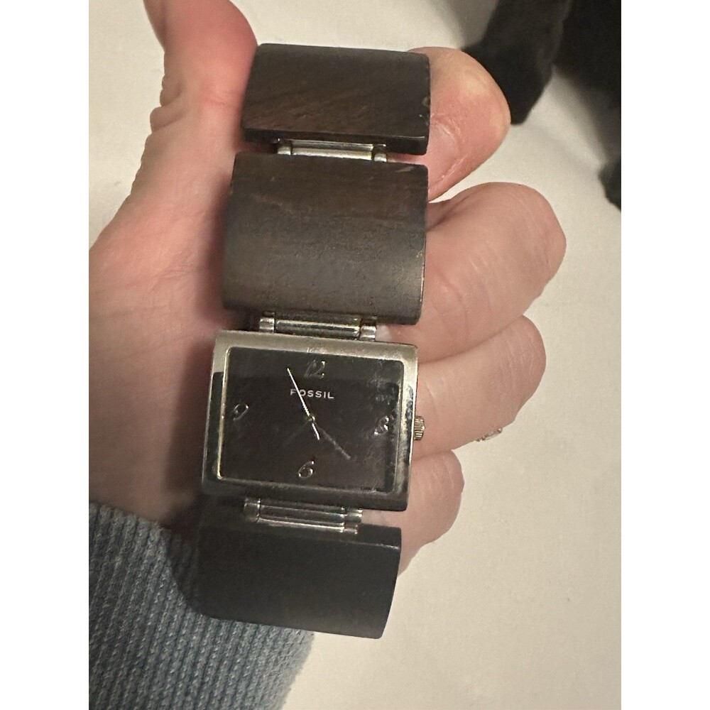 Vintage Fossil Women’s Wrist Watch Wood Band